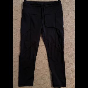 Constantly Varied Gear Legacy capris . Large